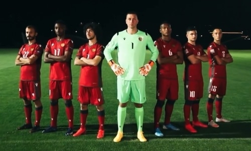 Вратарь европейской сборной подписал контракт с новым клубом после ухода из КПЛ