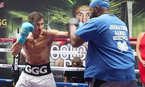 Тренер Головкина и Ахмедова рассказал об ожиданиях на 2021 год