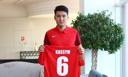 Защитник молодежной сборной Казахстана продлил контракт с клубом КПЛ