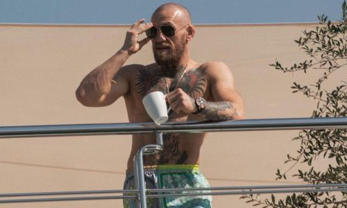 «Мой остров». Конор Макгрегор показал яркие фото себя и своей яхты из Абу-Даби