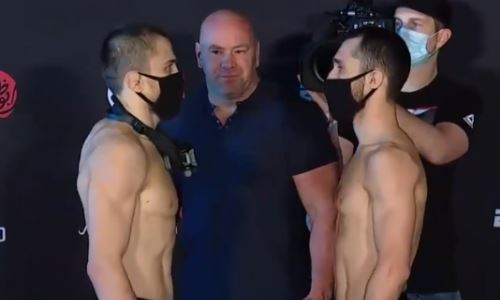 Прямая трансляция боя UFC Сергей Морозов — Умар Нурмагомедов
