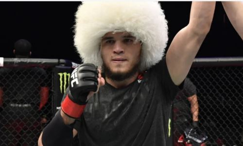 «Лучше, чем Хабиб». Экс-чемпион UFC впечатлен победой Умара Нурмагомедова над Сергеем Морозовым