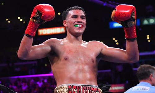 Головкин подал пример бывшему чемпиону мира