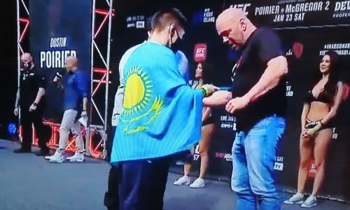 «Не примет ли как взятку?» Жалгас Жумагулов привел в изумление президента UFC перед боем