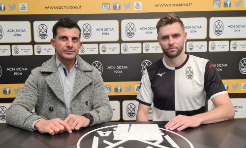 Футболист из КПЛ официально пополнил итальянскую «Сиену»