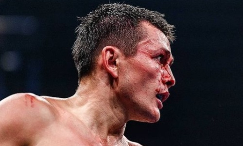 Казахстанский боксер провел бой против призера Олимпиады из России