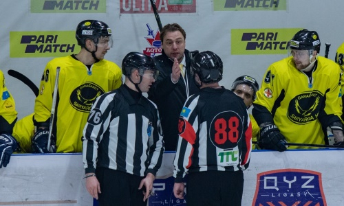 «Надо реализовывать свои моменты». Тренеры рассказали о матчах «Актобе» — «Сарыарка» 2:7, 0:3