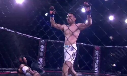 «Нокаут года?». Казахстанский файтер зрелищно победил в со-главном событии вечера MMA. Видео