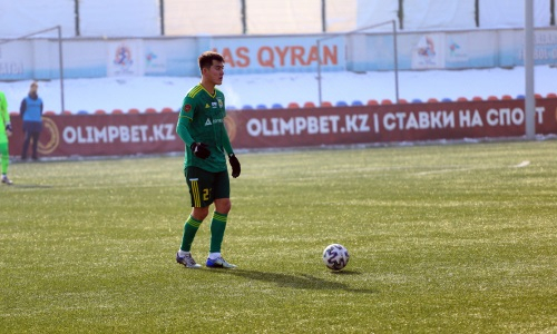 Казахстанский футболист официально продлил контракт с участником еврокубка