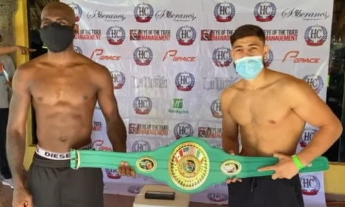 Садриддин Ахмедов проверил реакцию соперника еще до боя за три титула. Видео