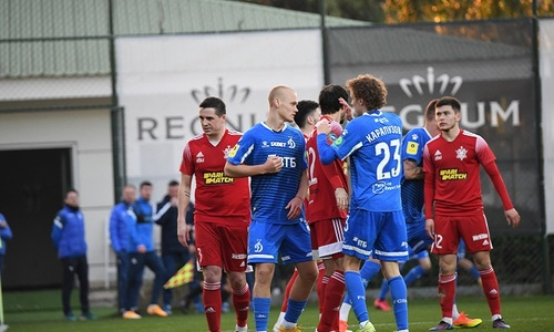 Как футболисты «Актобе» дважды отыгрались и расстроили наставника московского «Динамо». Видео