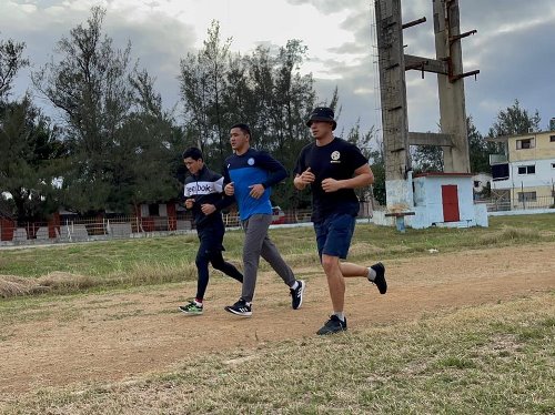 Сборная Казахстана представила фоторепортаж с УТС на Кубе