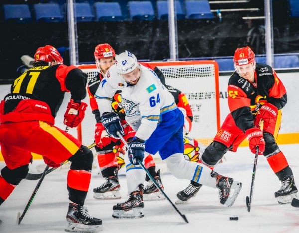 Фоторепортаж с матча КХЛ «Йокерит» — «Барыс» 1:4
