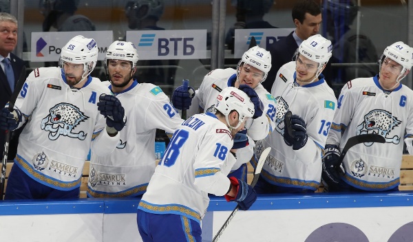 Фоторепортаж с матча КХЛ «Динамо» Москва — «Барыс» 0:2