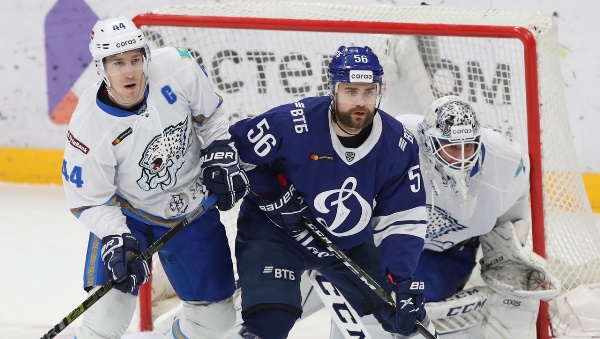 Фоторепортаж с матча КХЛ «Динамо» Москва — «Барыс» 0:2