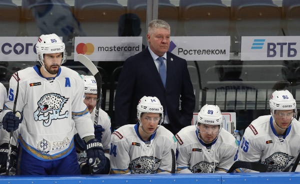 Фоторепортаж с матча КХЛ «Динамо» Москва — «Барыс» 0:2