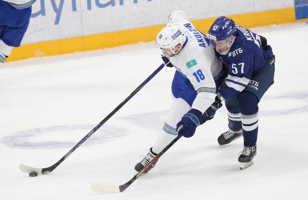 Фоторепортаж с матча КХЛ «Динамо» Москва — «Барыс» 0:2