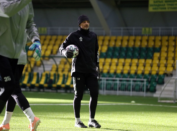 «Тобол» опубликовал фото с тренировки своих голкиперов на УТС