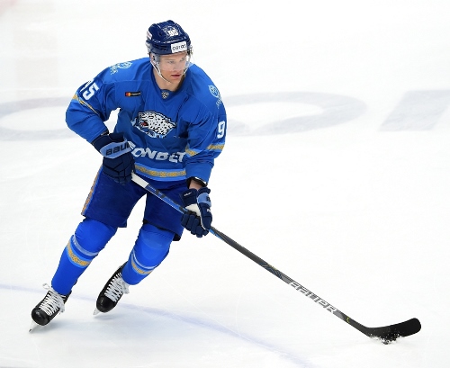 Фоторепортаж с матча КХЛ «Барыс» — «Трактор» 2:3