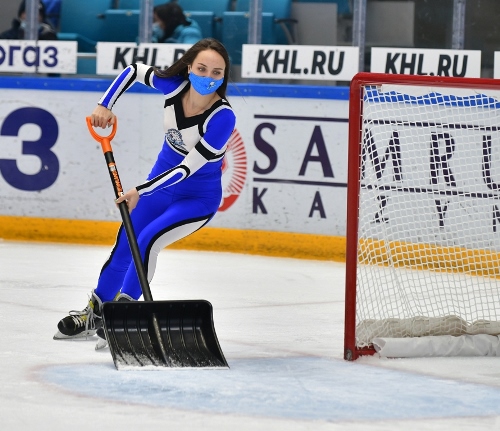 Фоторепортаж с матча КХЛ «Барыс» — «Трактор» 2:3