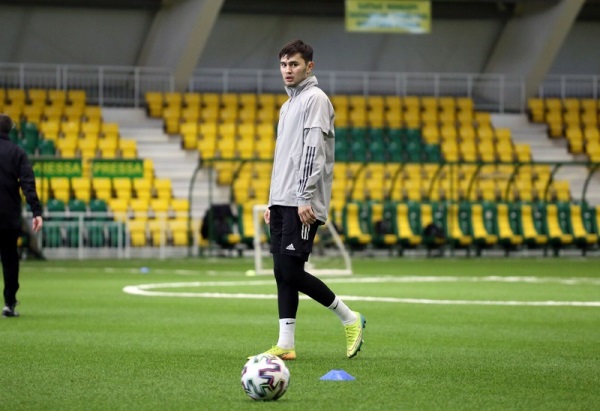 «Тобол» опубликовал фото с очередной тренировки на УТС в родном городе