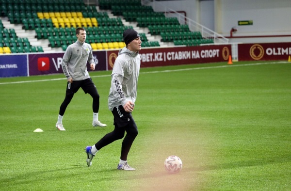 «Тобол» опубликовал фото с очередной тренировки на УТС в родном городе