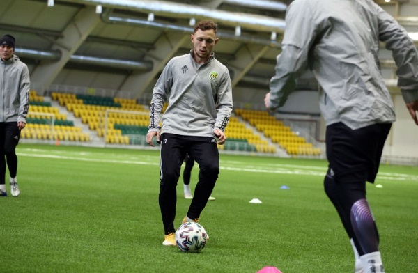 «Тобол» опубликовал фото с очередной тренировки на УТС в родном городе