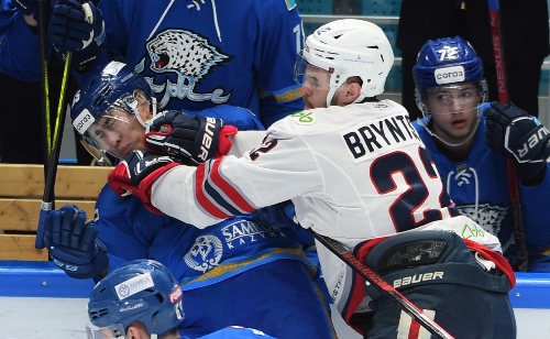 Фоторепортаж с матча КХЛ «Барыс» — «Нефтехимик» 4:1