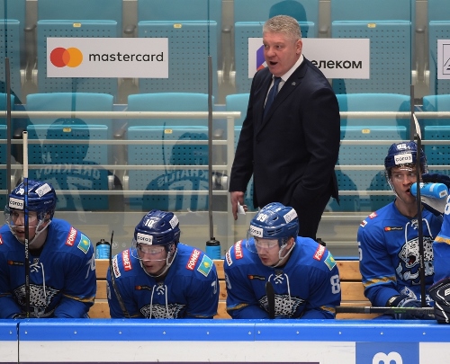 Фоторепортаж с матча КХЛ «Барыс» — «Нефтехимик» 4:1