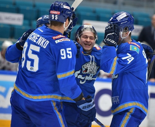 Фоторепортаж с матча КХЛ «Барыс» — «Нефтехимик» 4:1