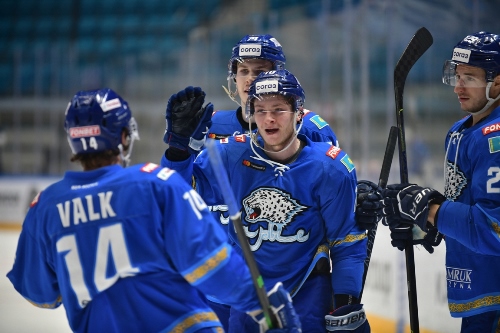 Фоторепортаж с матча КХЛ «Барыс» — «Салават Юлаев» 2:3 ОТ