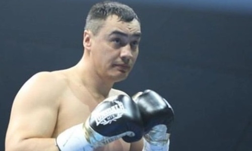 У казахстанского супертяжеловеса сорвался бой за титул WBA. Озвучена причина