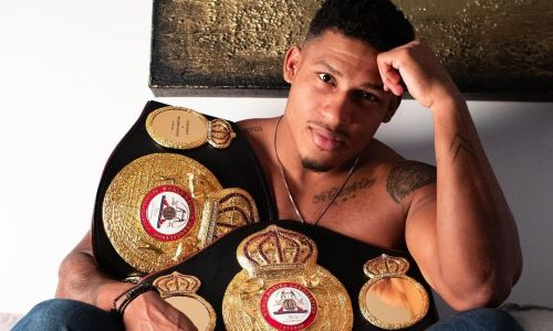 «Лишивший» Бейбута Шуменова титула новый чемпион мира сделал заявление