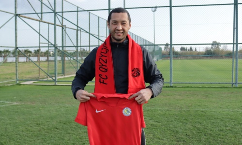 Руслан Есимов официально подписал контракт с клубом КПЛ