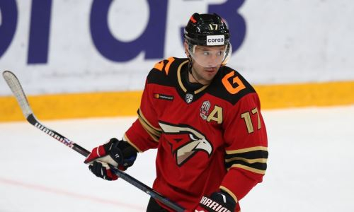 Укравший клюшку у форварда принципиального соперника «Барыса» хоккеист нашел новый клуб