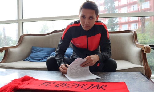 Перспективный нападающий сборной Кыргызстана перешел в клуб КПЛ