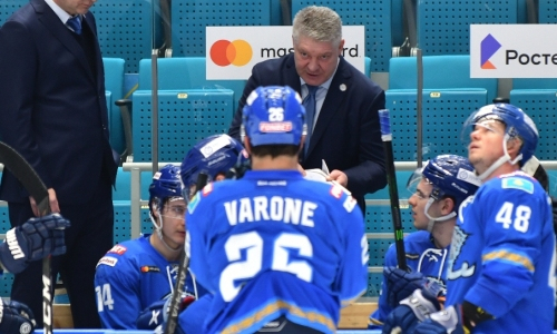 «Они стараются». Юрий Михайлис ответил на критику «Барыса» после третьего подряд поражения в КХЛ