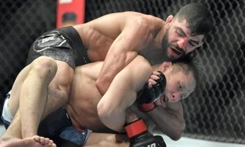 «Глаза никогда не врут». «Принц» после победы над Жалгасом Жумагуловым угрожает всему дивизиону UFC