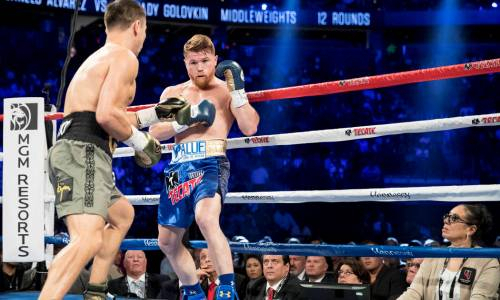 «Я был в недоумении». Головкин вспомнил неадекватное судейство боя с «Канело»