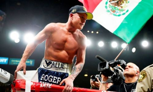 «Не сказал бы, что он супержесткий». Бивол назвал главные преимущества «Канело»