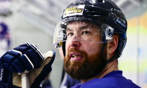 Казахстанский клуб расторг контракт с нападающим