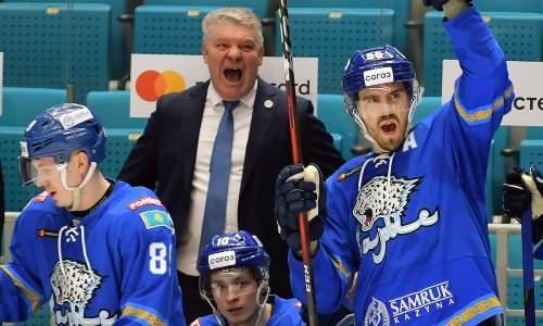 Наставник «Барыса» потерял позиции в ТОП-10 рейтинга тренеров КХЛ