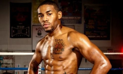 «Может быть очень хитрым». Экс-соперник Головкина оценил шансы Сондерса побить «Канело»