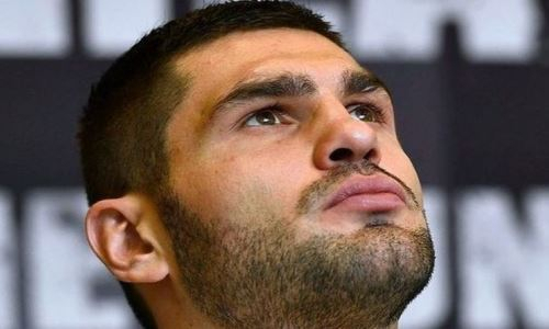 «Его никогда не потрясали». Экс-боксер «Astana Arlans» восхитил двукратного претендента на титул в супертяжелом весе