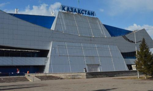 «Находится в аварийном состоянии». Бывшую арену «Барыса» могут снести