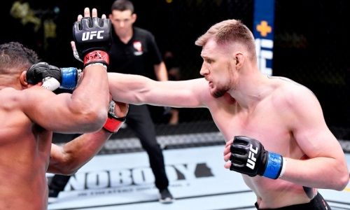 Волков поднялся в рейтинге UFC после победы над Оверимом брутальным нокаутом