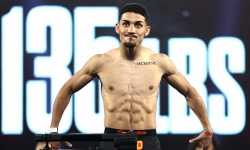 «Слава Украине». Теофимо Лопес передал привет на родину Ломаченко. Видео