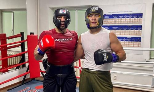 Камшыбек Кункабаев перед титульным боем спаррингует с другим казахстанским тяжеловесом