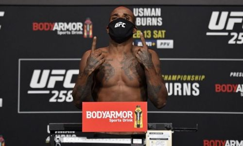 Боец UFC потерял сознание после церемонии взвешивания