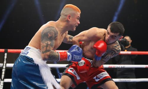 Неожиданным исходом завершился главный бой вечера в США с участием непобежденного россиянина. Видео
